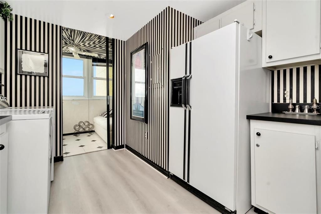 For Rent: $3,800 (2 beds, 2 baths, 1100 Square Feet)