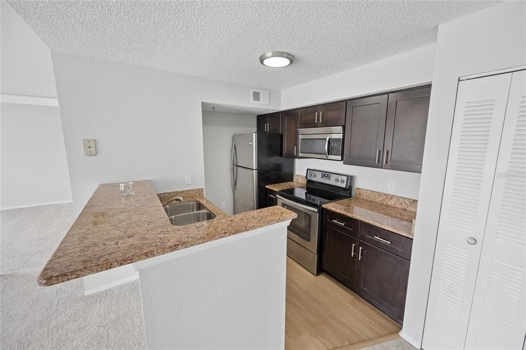 Activo con contrato: $189,000 (2 camas, 2 baños, 1026 Pies cuadrados)