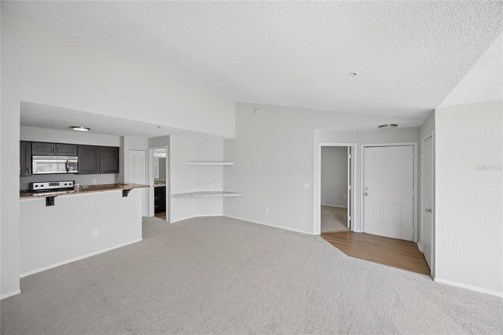 Activo con contrato: $189,000 (2 camas, 2 baños, 1026 Pies cuadrados)