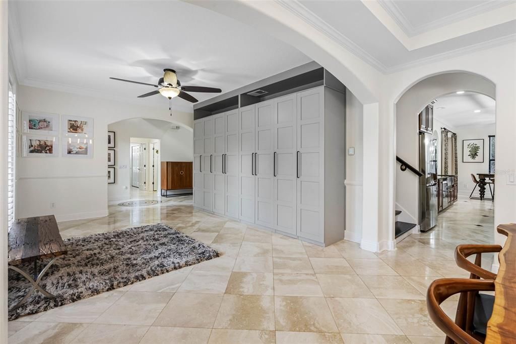 Activo con contrato: $875,000 (6 camas, 4 baños, 4300 Pies cuadrados)