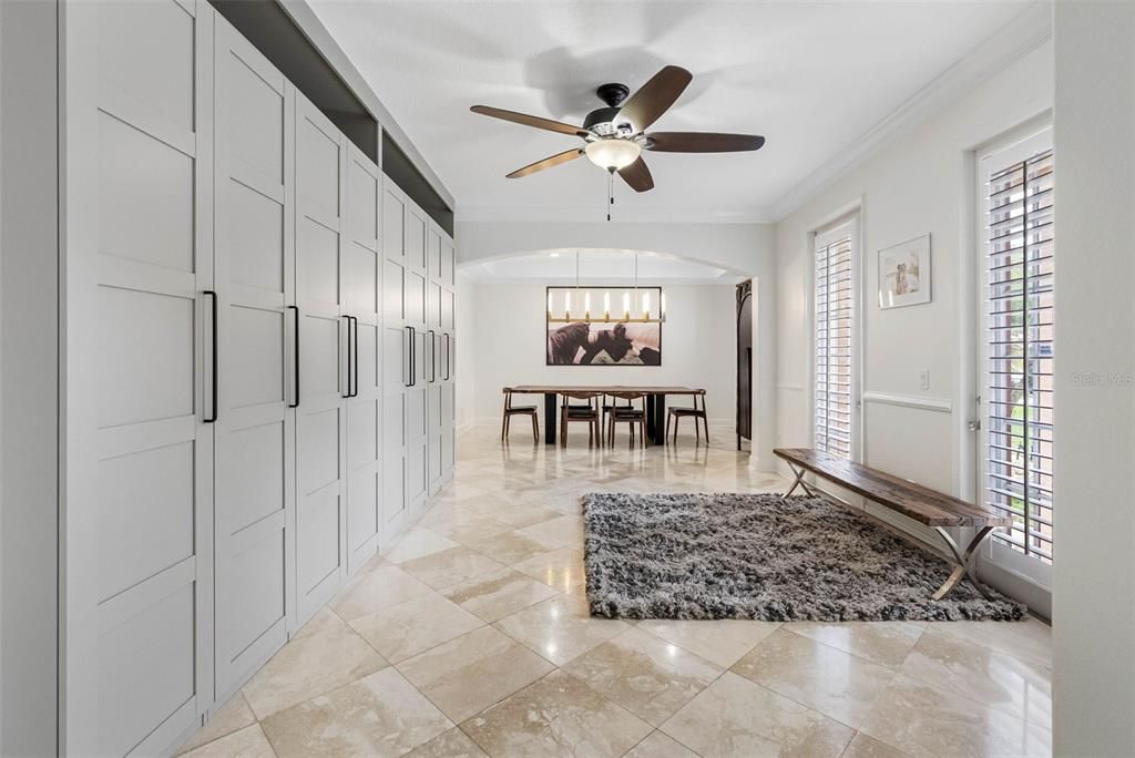 Activo con contrato: $875,000 (6 camas, 4 baños, 4300 Pies cuadrados)