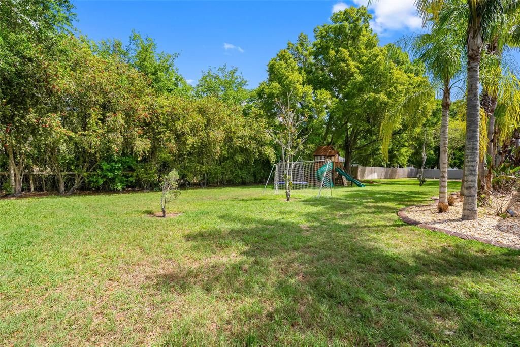 Activo con contrato: $875,000 (6 camas, 4 baños, 4300 Pies cuadrados)