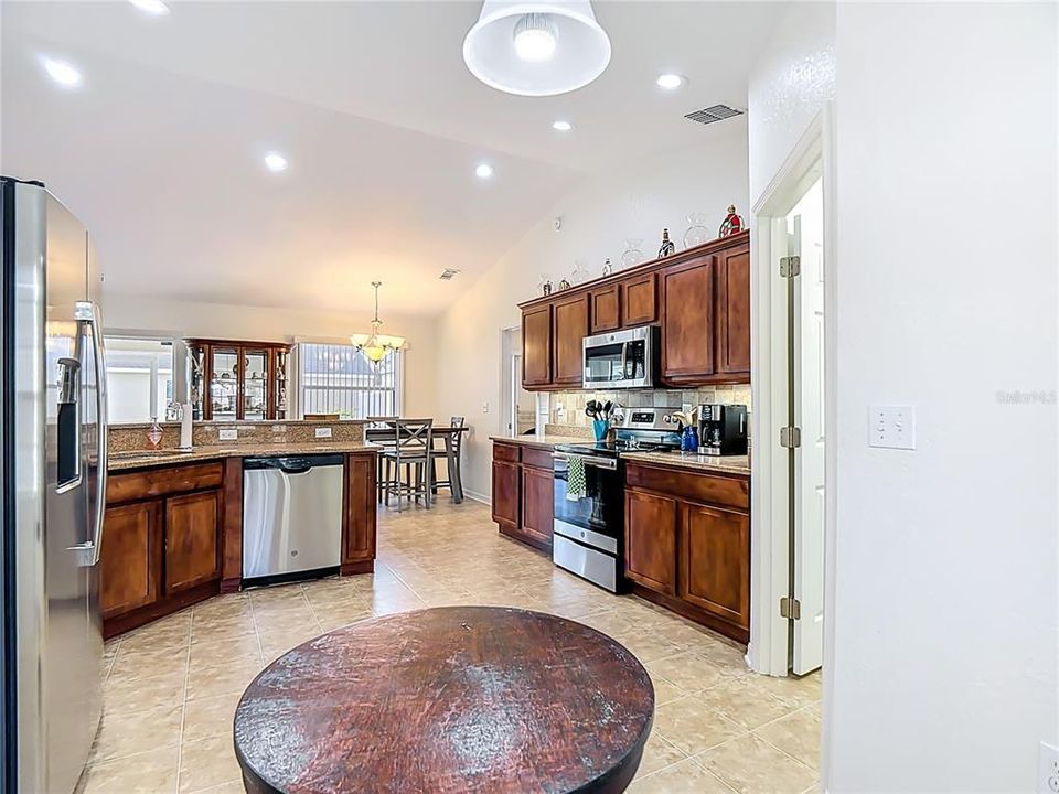 Activo con contrato: $299,950 (3 camas, 2 baños, 1504 Pies cuadrados)