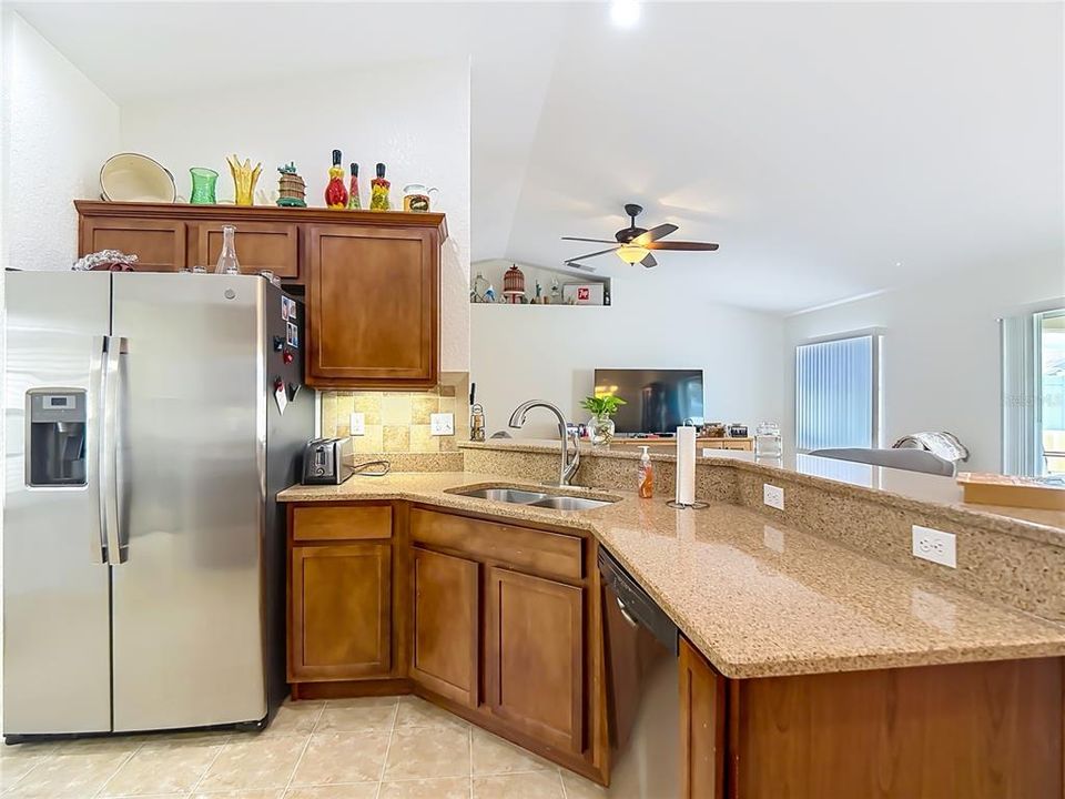 Activo con contrato: $299,950 (3 camas, 2 baños, 1504 Pies cuadrados)