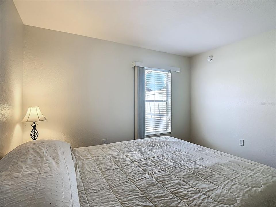 Activo con contrato: $299,950 (3 camas, 2 baños, 1504 Pies cuadrados)