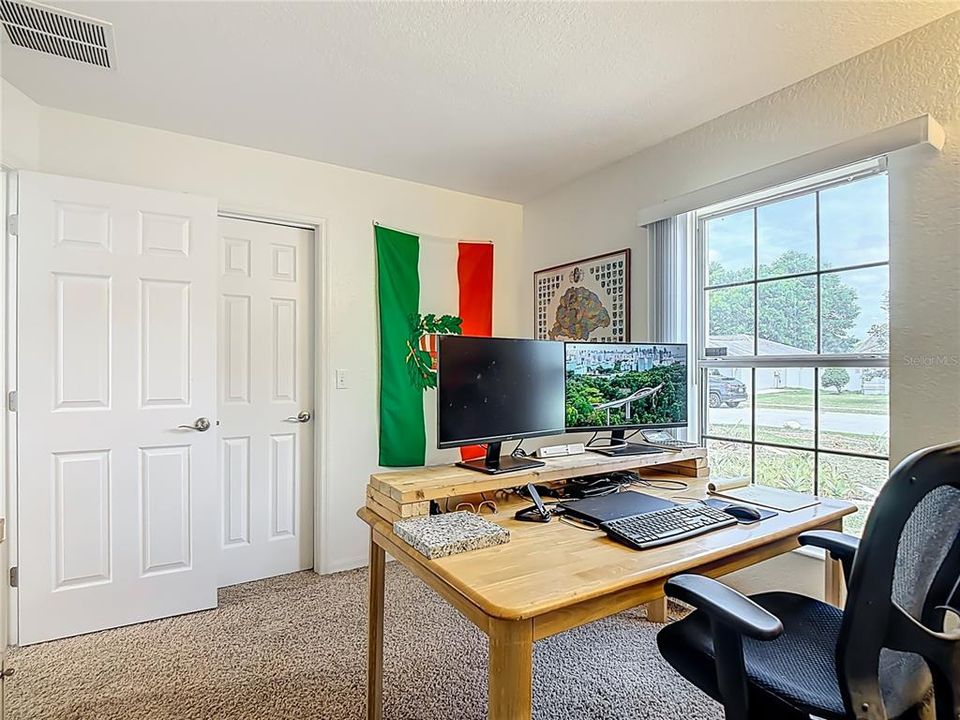 Activo con contrato: $299,950 (3 camas, 2 baños, 1504 Pies cuadrados)