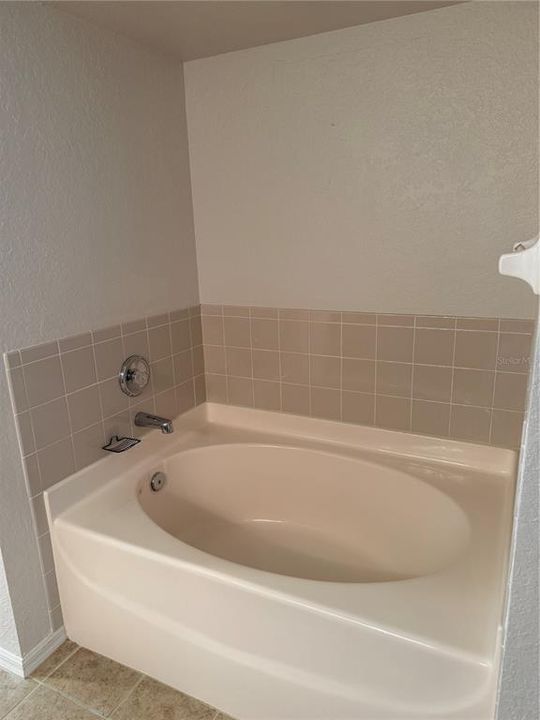 На продажу: $265,000 (3 спален, 2 ванн, 1782 Квадратных фут)