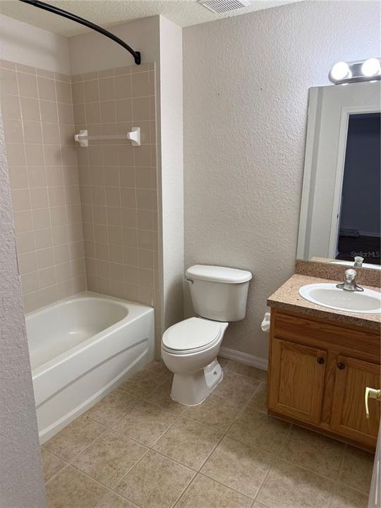 На продажу: $265,000 (3 спален, 2 ванн, 1782 Квадратных фут)