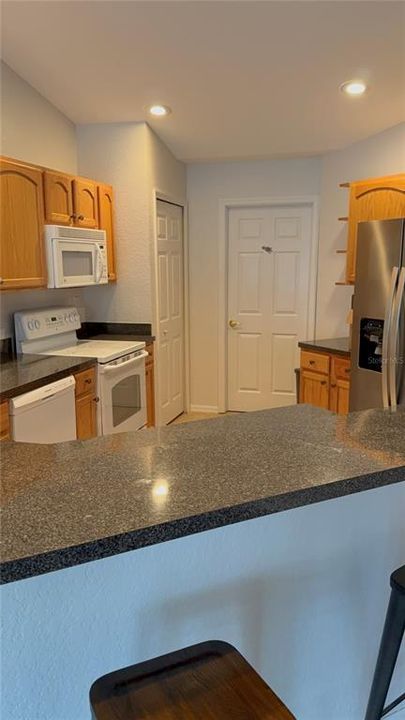 На продажу: $265,000 (3 спален, 2 ванн, 1782 Квадратных фут)