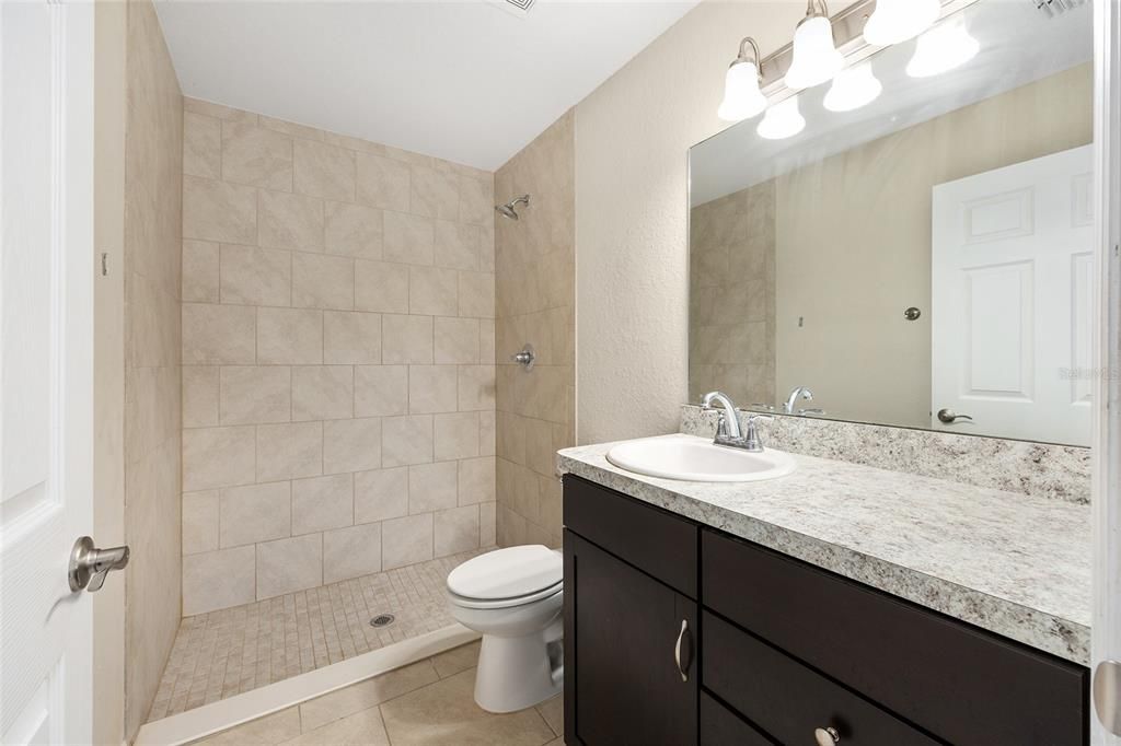 For Sale: $192,500 (3 beds, 2 baths, 1000 Square Feet)