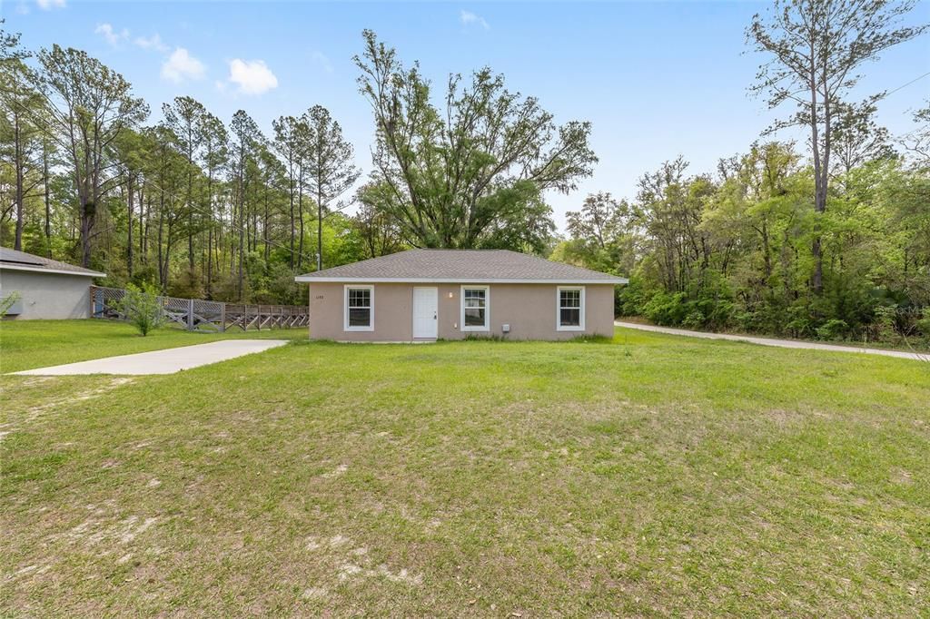 For Sale: $192,500 (3 beds, 2 baths, 1000 Square Feet)