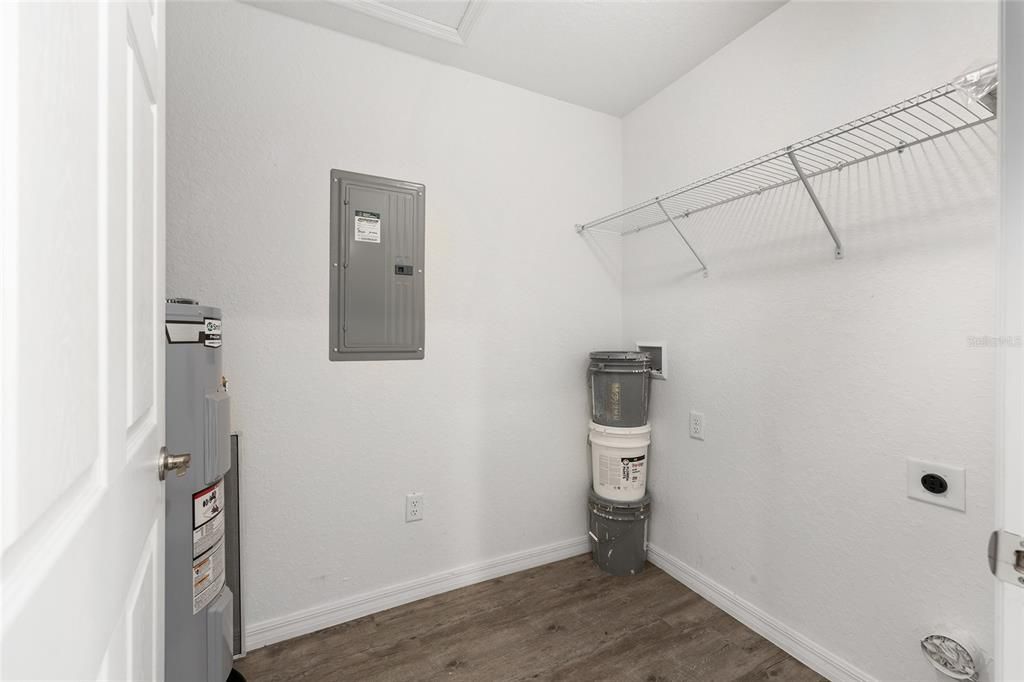 For Sale: $192,500 (3 beds, 2 baths, 1000 Square Feet)