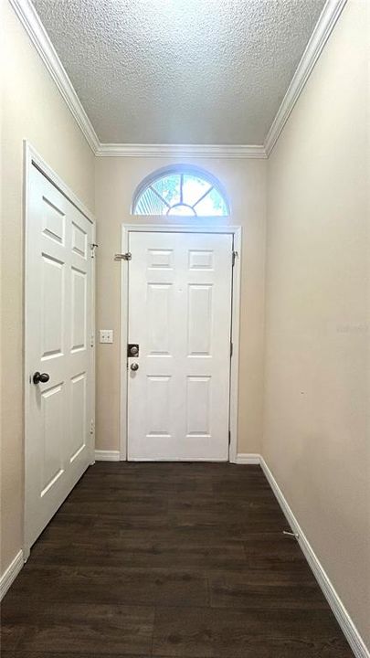 For Rent: $2,200 (3 beds, 2 baths, 1369 Square Feet)