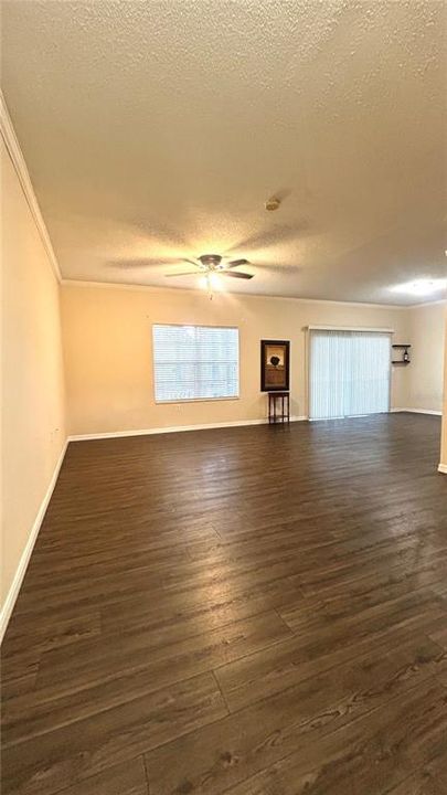 For Rent: $2,200 (3 beds, 2 baths, 1369 Square Feet)