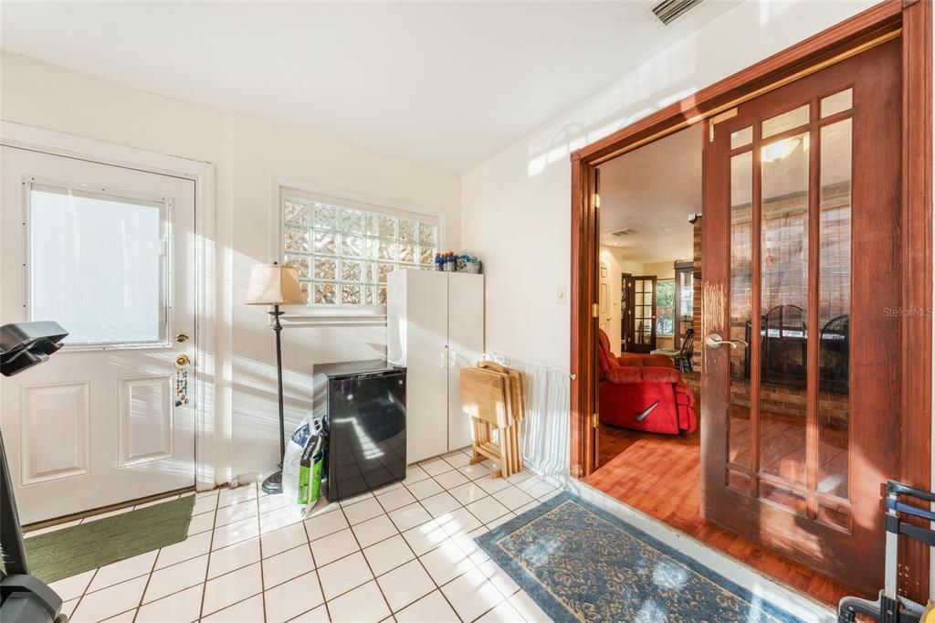 En Venta: $400,000 (4 camas, 2 baños, 1605 Pies cuadrados)
