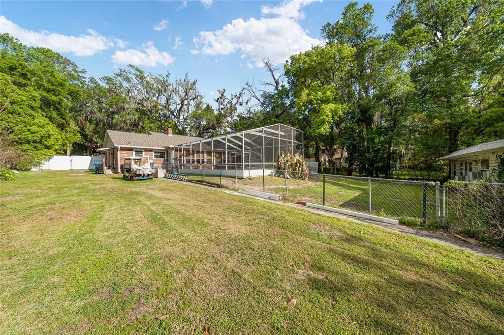 En Venta: $400,000 (4 camas, 2 baños, 1605 Pies cuadrados)