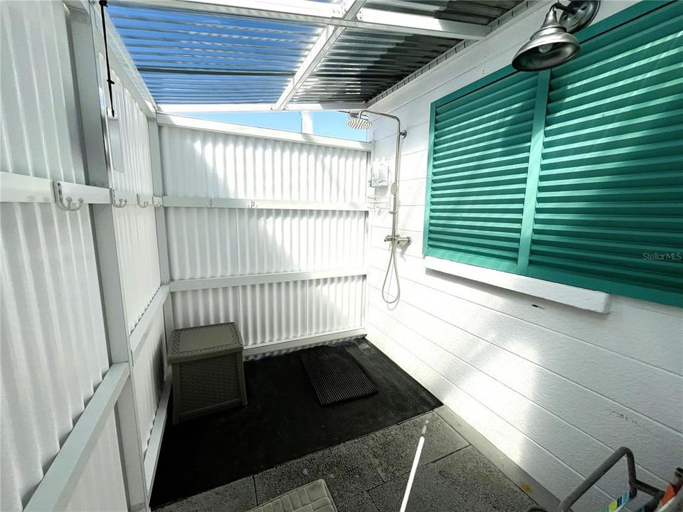 На продажу: $189,000 (2 спален, 1 ванн, 711 Квадратных фут)