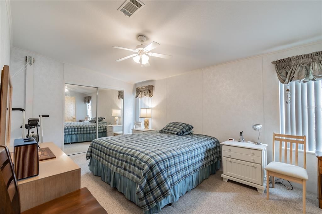 For Sale: $179,000 (2 beds, 2 baths, 1164 Square Feet)