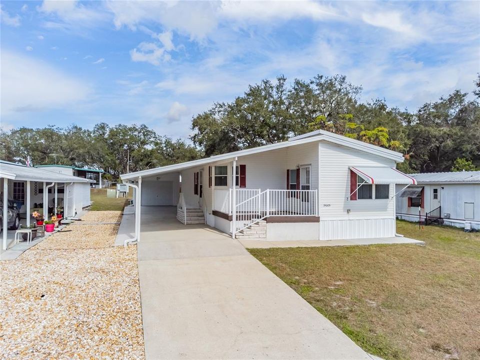 For Sale: $179,000 (2 beds, 2 baths, 1164 Square Feet)