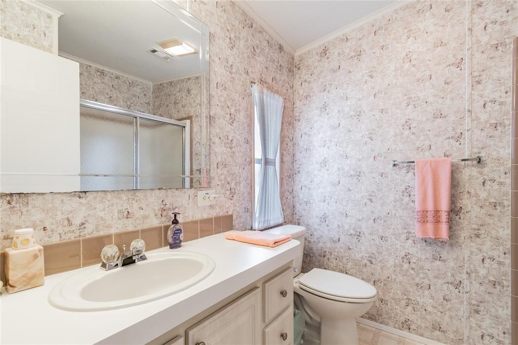 For Sale: $179,000 (2 beds, 2 baths, 1164 Square Feet)