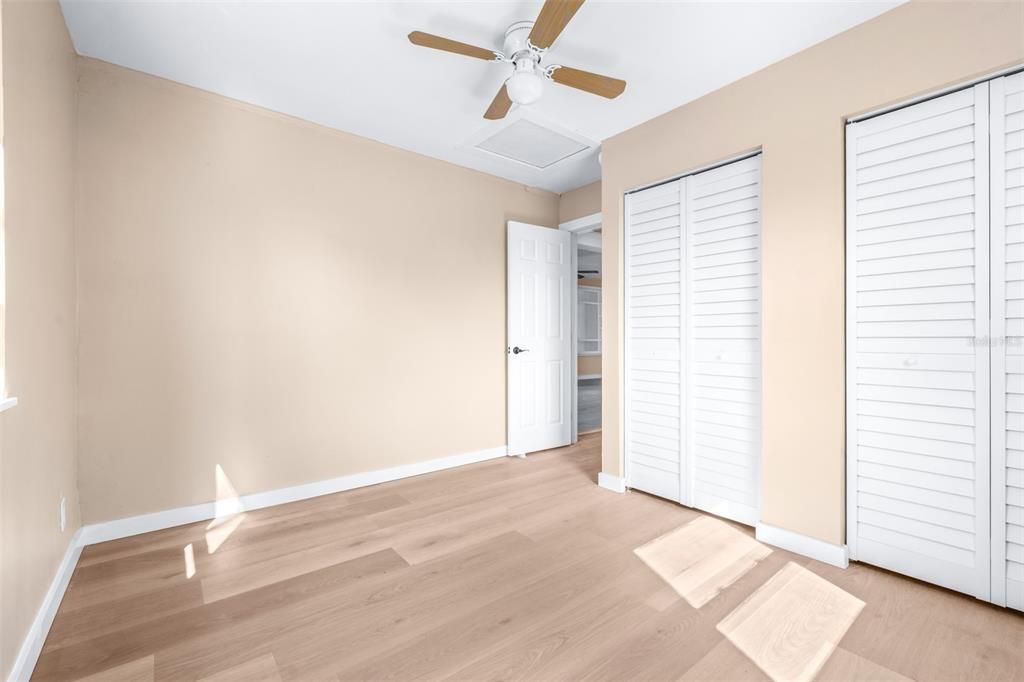 For Sale: $234,500 (3 beds, 2 baths, 1136 Square Feet)
