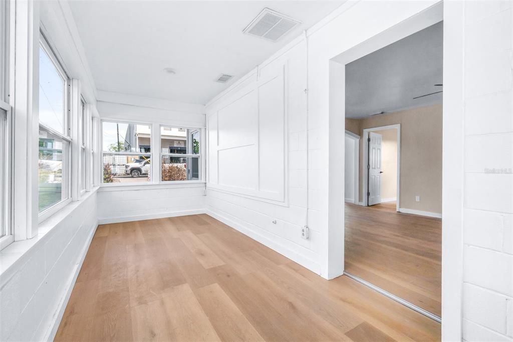 For Sale: $234,500 (3 beds, 2 baths, 1136 Square Feet)