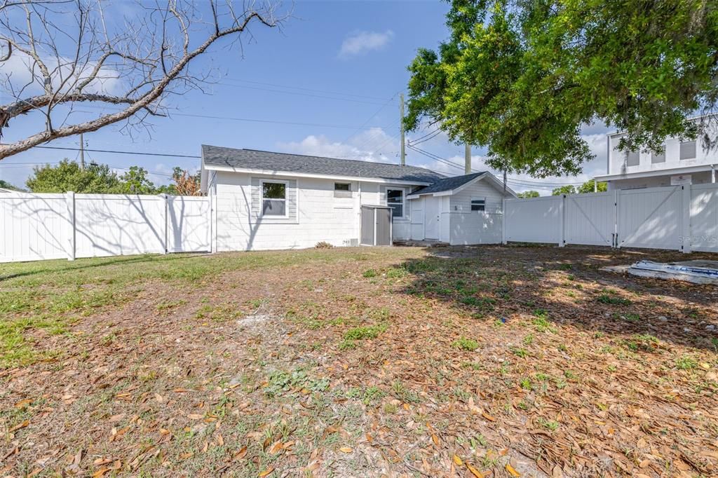 For Sale: $234,500 (3 beds, 2 baths, 1136 Square Feet)