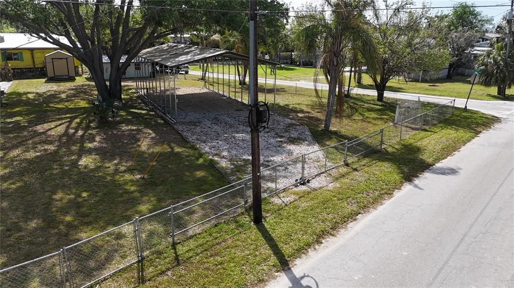 En Venta: $329,000 (0.40 acres)