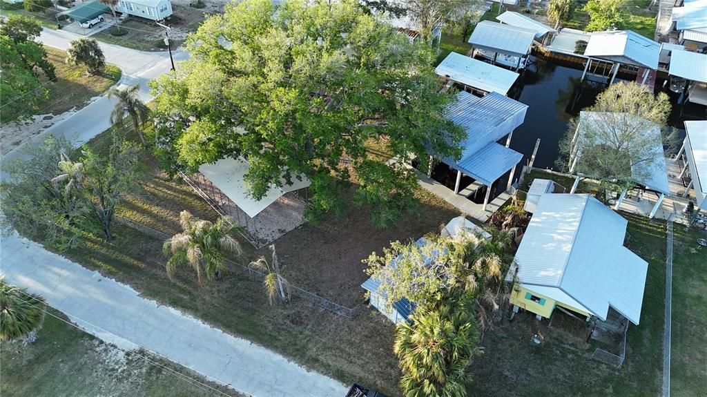 En Venta: $329,000 (0.40 acres)