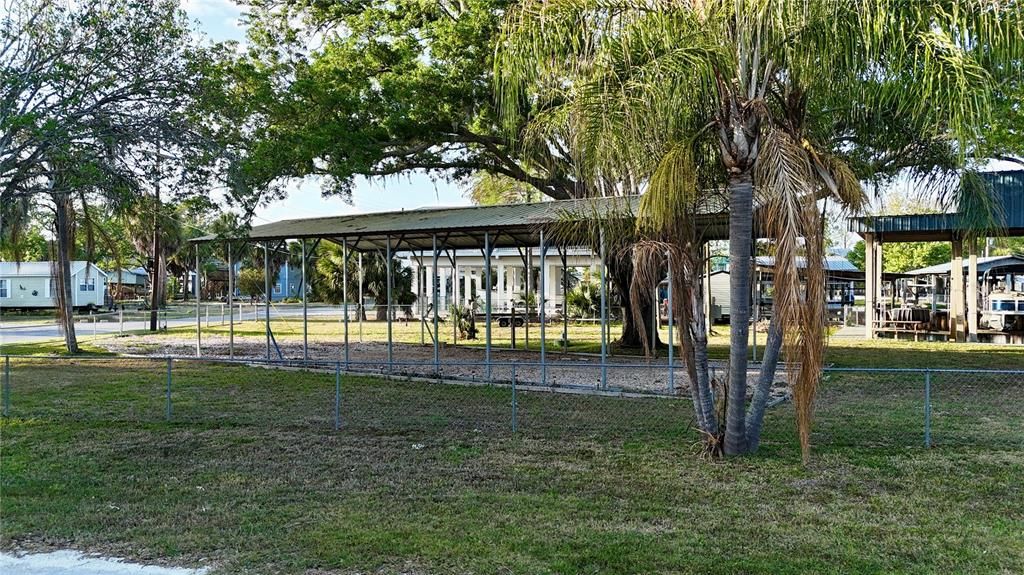 En Venta: $329,000 (0.40 acres)