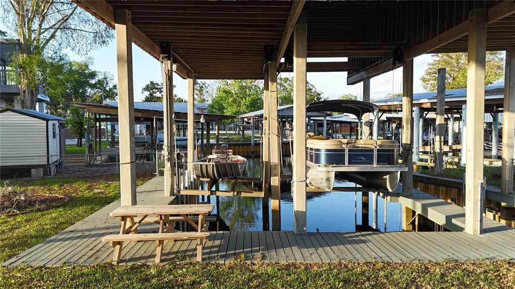 En Venta: $329,000 (0.40 acres)