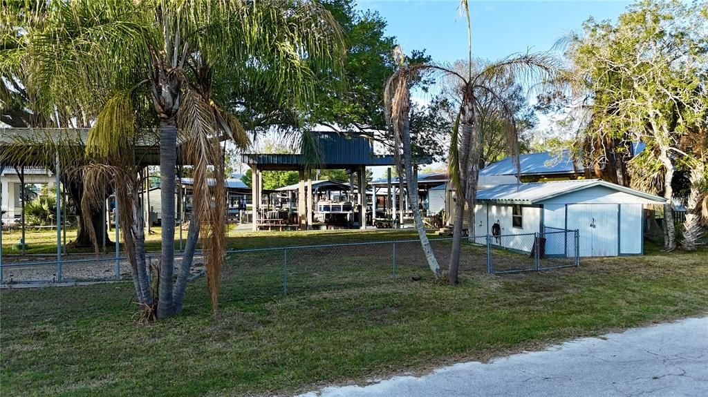 En Venta: $329,000 (0.40 acres)