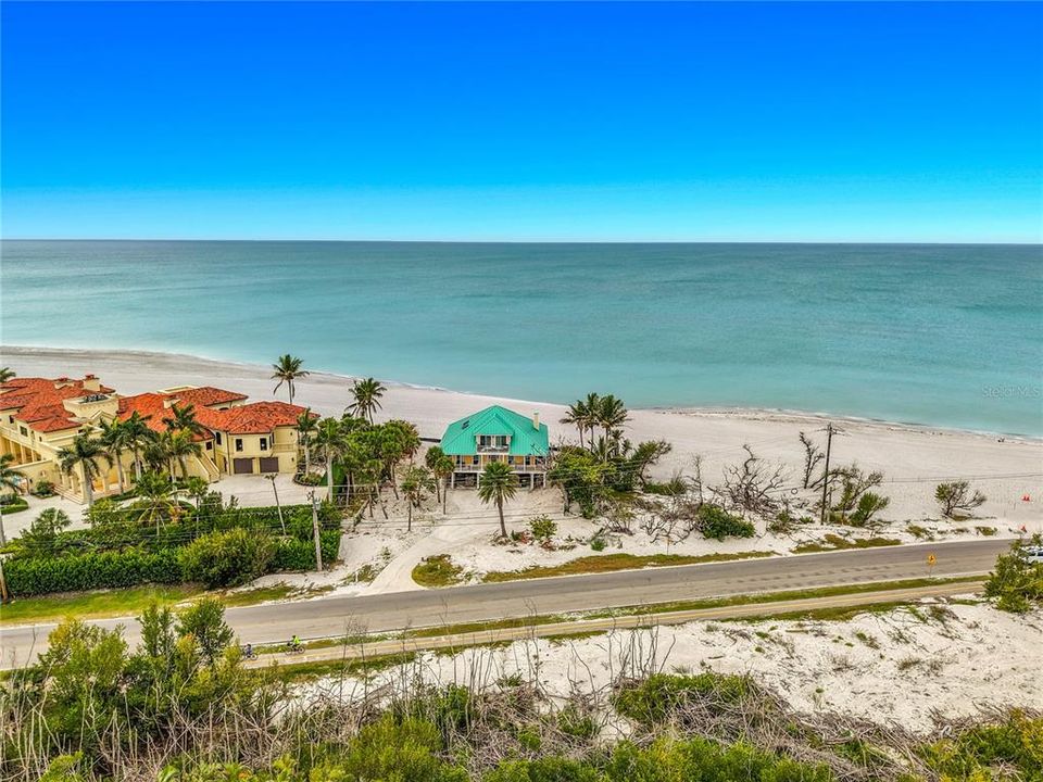 For Sale: $3,900,000 (4 beds, 4 baths, 2152 Square Feet)