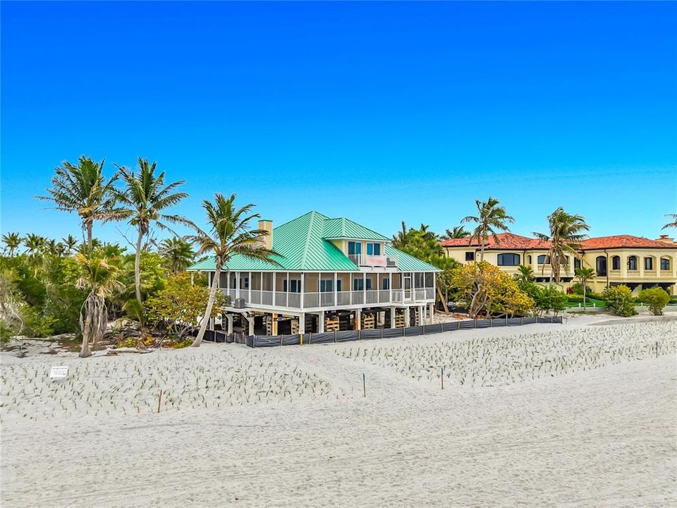 For Sale: $3,900,000 (4 beds, 4 baths, 2152 Square Feet)