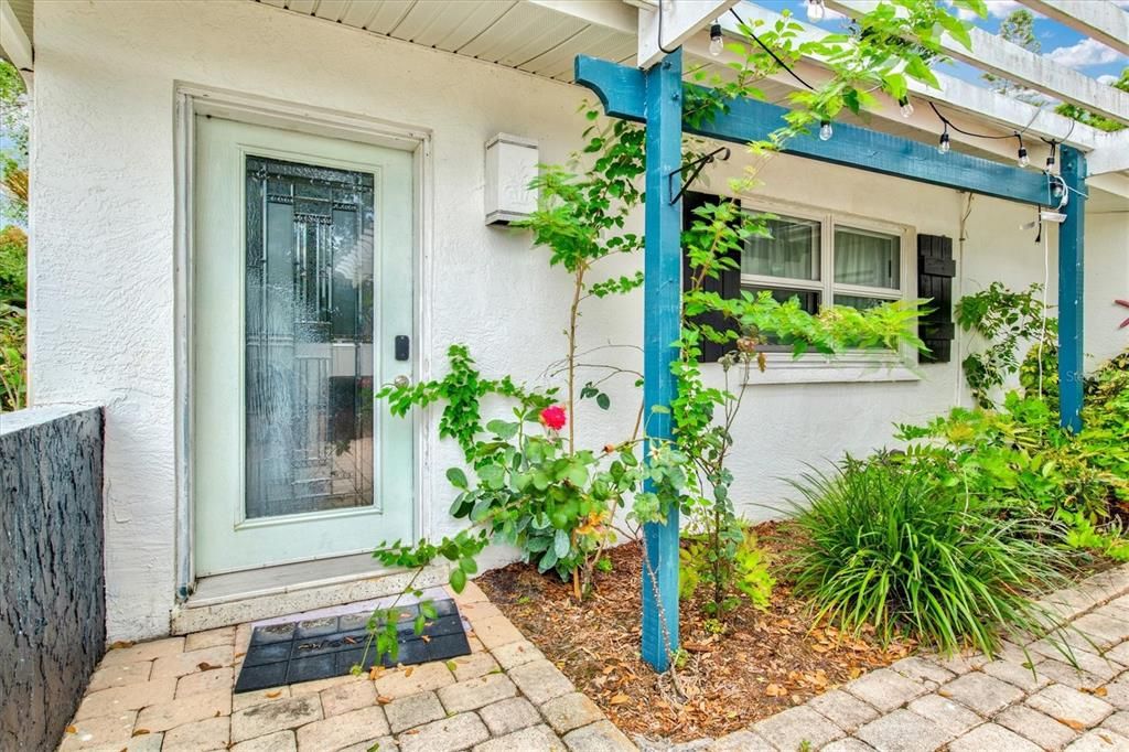 En Venta: $660,000 (3 camas, 3 baños, 1992 Pies cuadrados)