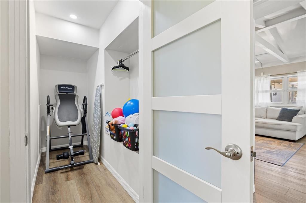 En Venta: $660,000 (3 camas, 3 baños, 1992 Pies cuadrados)