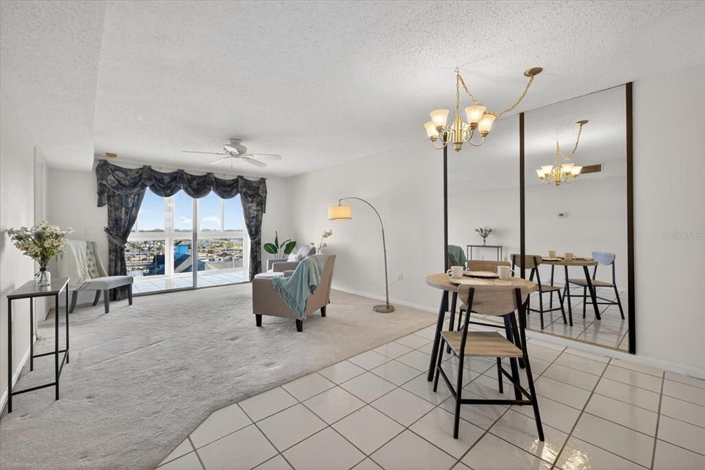 For Sale: $139,000 (1 beds, 1 baths, 715 Square Feet)