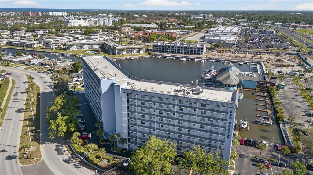 For Sale: $139,000 (1 beds, 1 baths, 715 Square Feet)