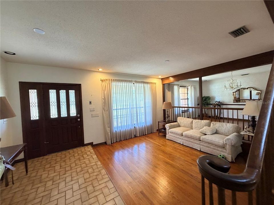 For Sale: $539,000 (4 beds, 3 baths, 3542 Square Feet)