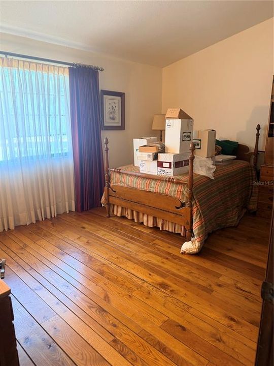 For Sale: $539,000 (4 beds, 3 baths, 3542 Square Feet)
