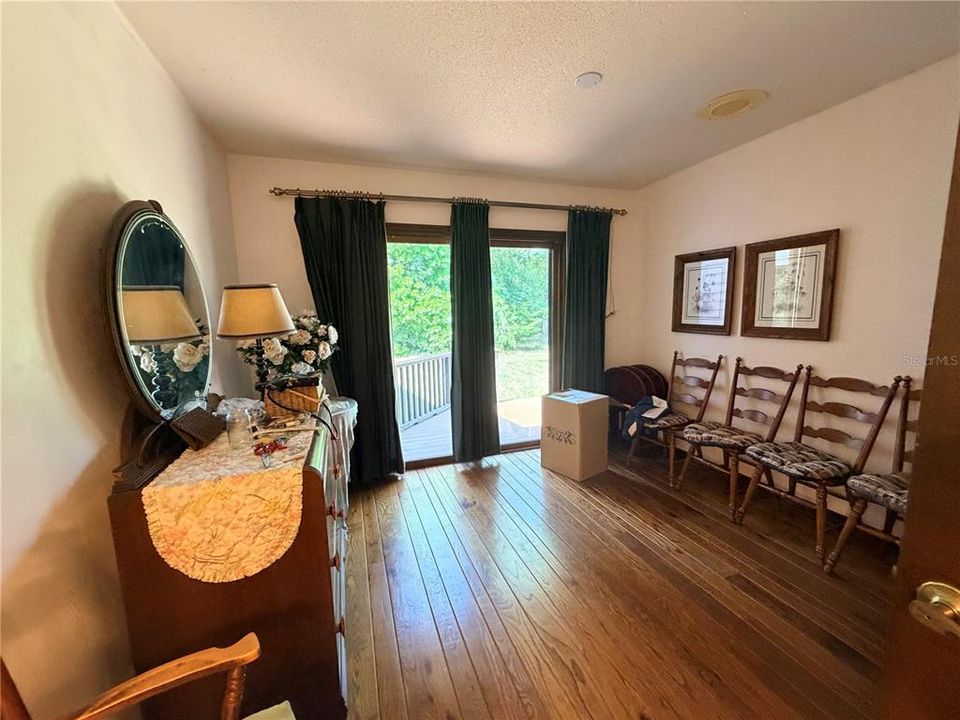 For Sale: $539,000 (4 beds, 3 baths, 3542 Square Feet)