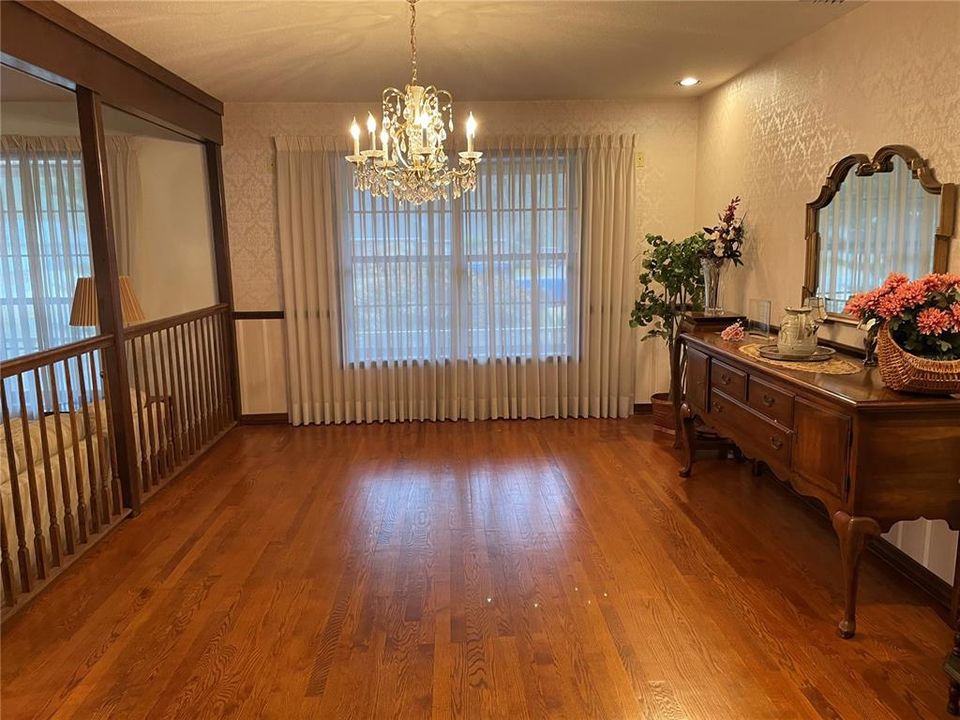 For Sale: $539,000 (4 beds, 3 baths, 3542 Square Feet)