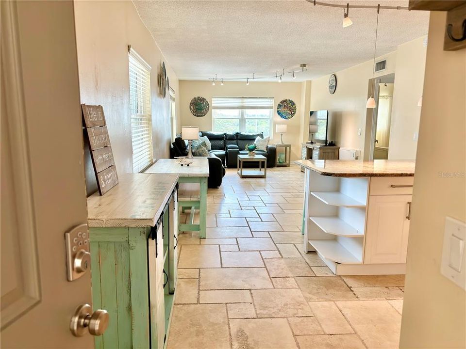 En Venta: $489,000 (2 camas, 1 baños, 860 Pies cuadrados)