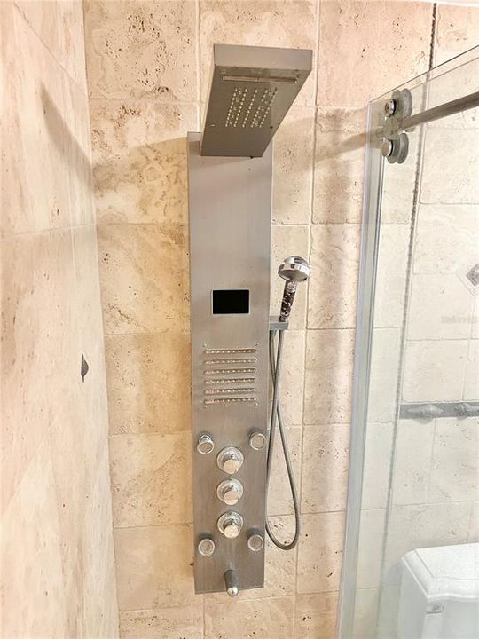 En Venta: $489,000 (2 camas, 1 baños, 860 Pies cuadrados)
