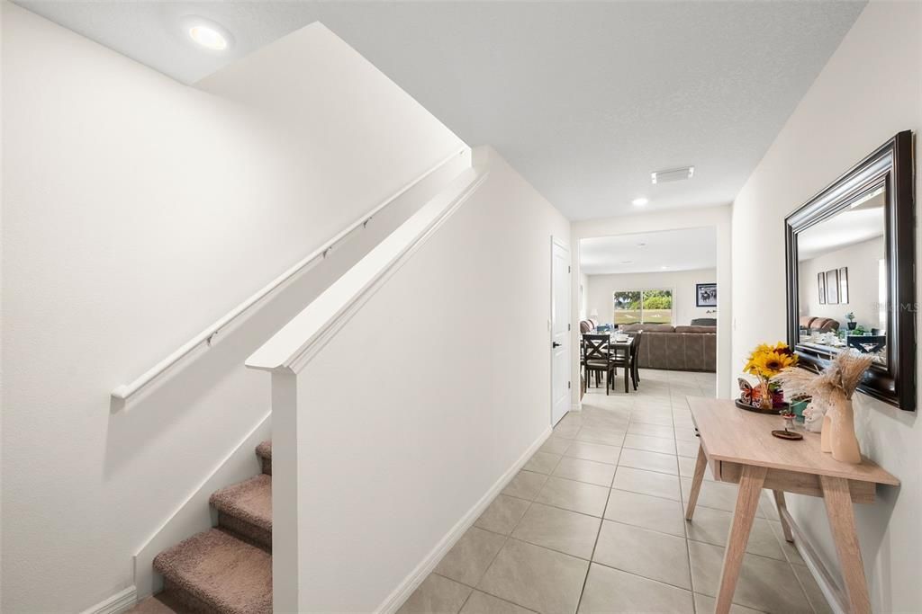 For Rent: $2,600 (5 beds, 3 baths, 2370 Square Feet)
