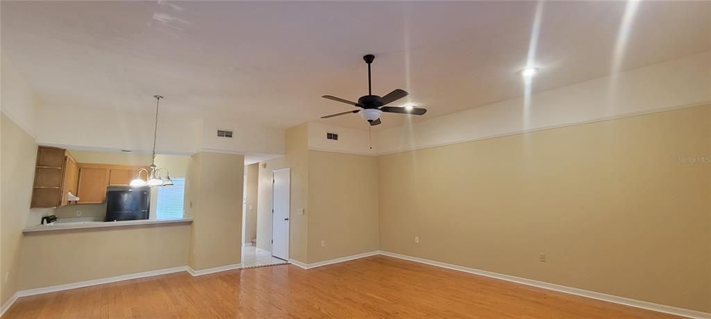 En Renta: $1,750 (2 camas, 2 baños, 1660 Pies cuadrados)