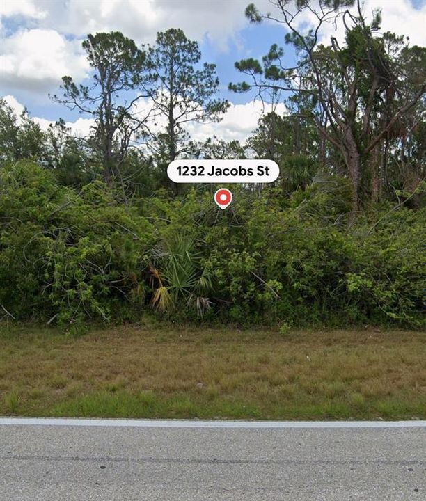 На продажу: $38,500 (0.54 acres)