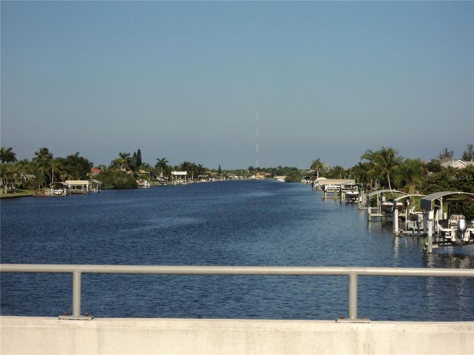 На продажу: $65,000 (0.38 acres)