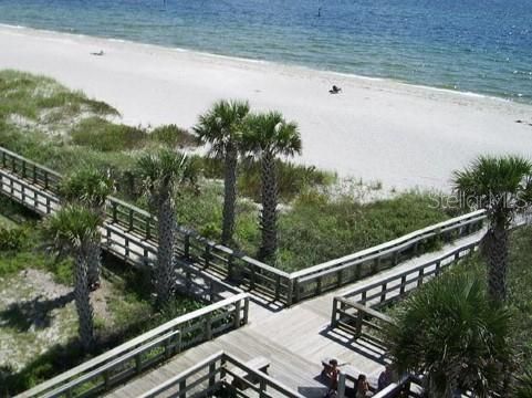 На продажу: $65,000 (0.38 acres)