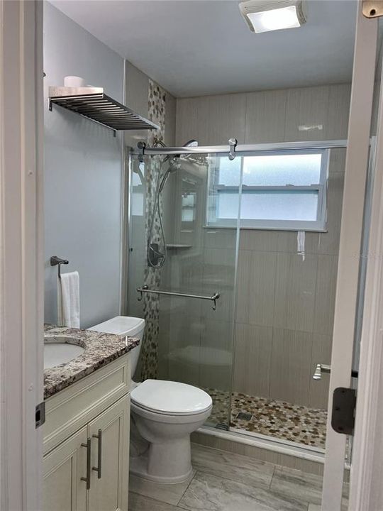 For Rent: $1,900 (2 beds, 1 baths, 756 Square Feet)